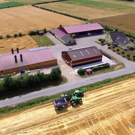 Unser Hof in der Vogelperspektive